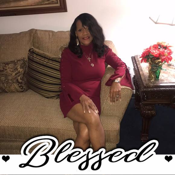 Meet your Posher, Yolanda - Picture 1 of 1